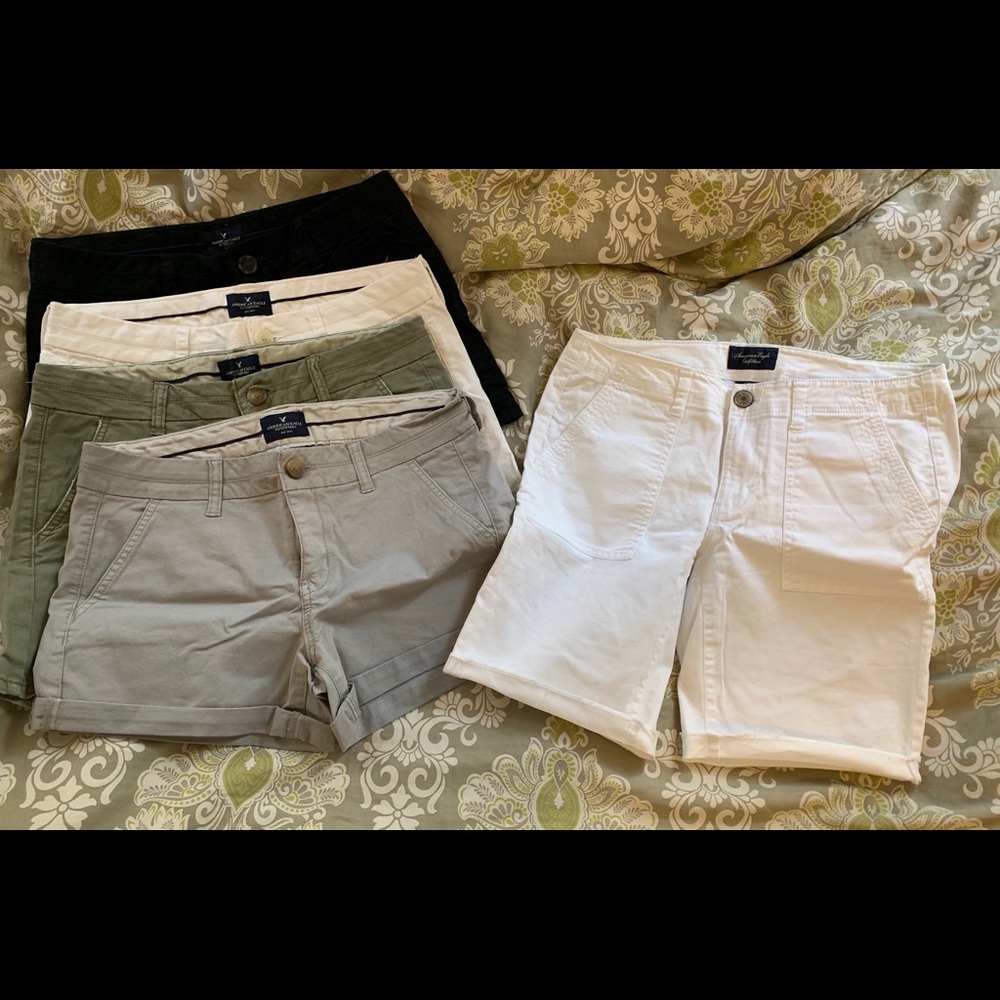 4 American Eagle shorts & 1 Bermuda - Picture 2 of 6